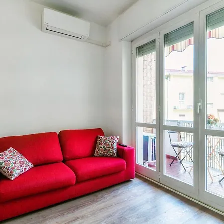 Apartman Joivy Superb Flat With Balcony