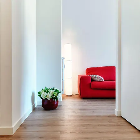 Apartament Joivy Superb Flat With Balcony *